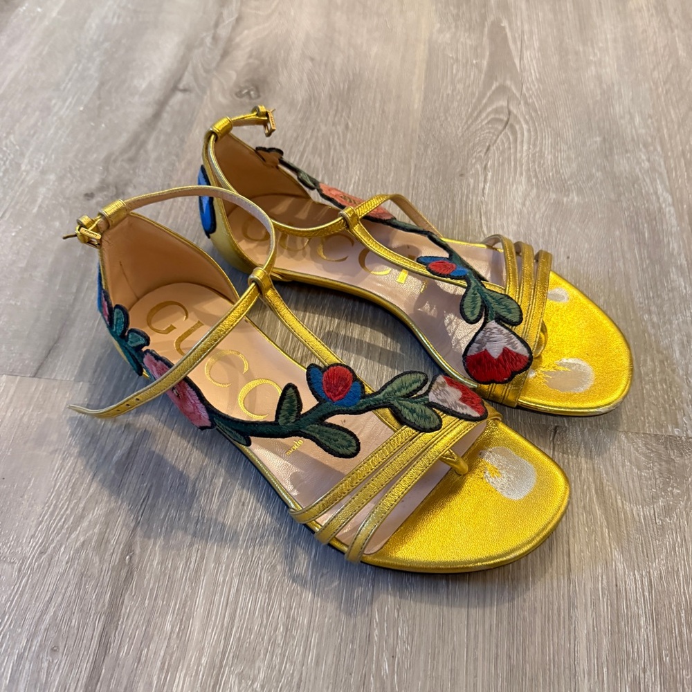 Gucci Gold Floral Embroidered Ankle-Strap Sandals sz35